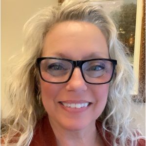 Meet your Posher, Renee